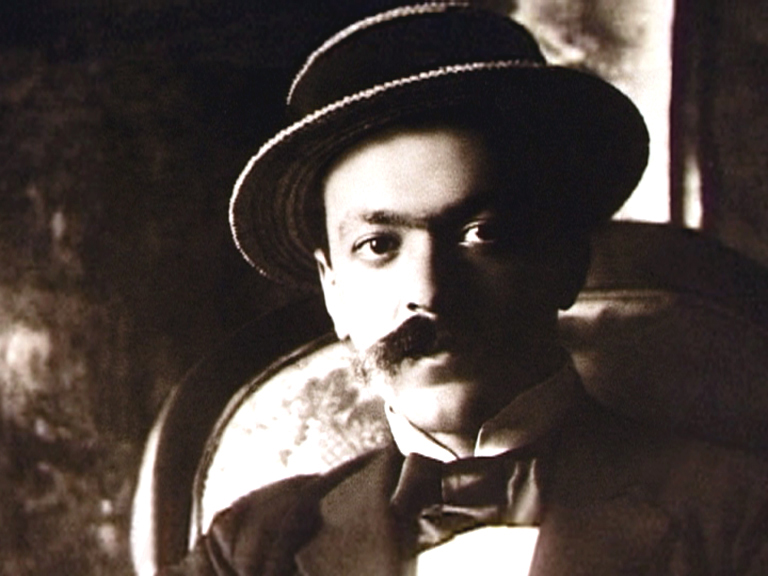 Portrait en noir et blanc d'Italo Svevo